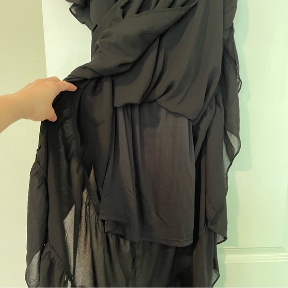 VENUS Black Off the Shoulder Maxi Dress - Picture 6 of 8